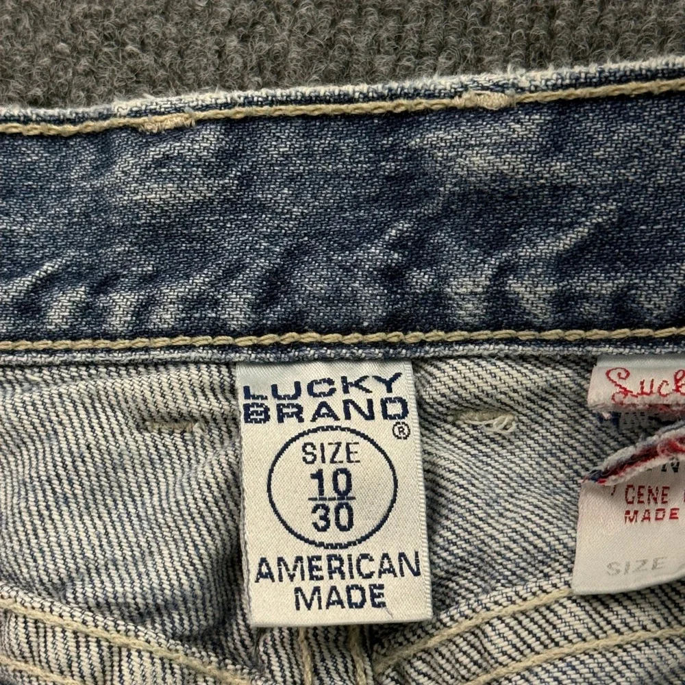 Vtg Y2K Lucky Jeans 207 Peanut Womens 10/30 Light Wash Made in USA Straight Leg